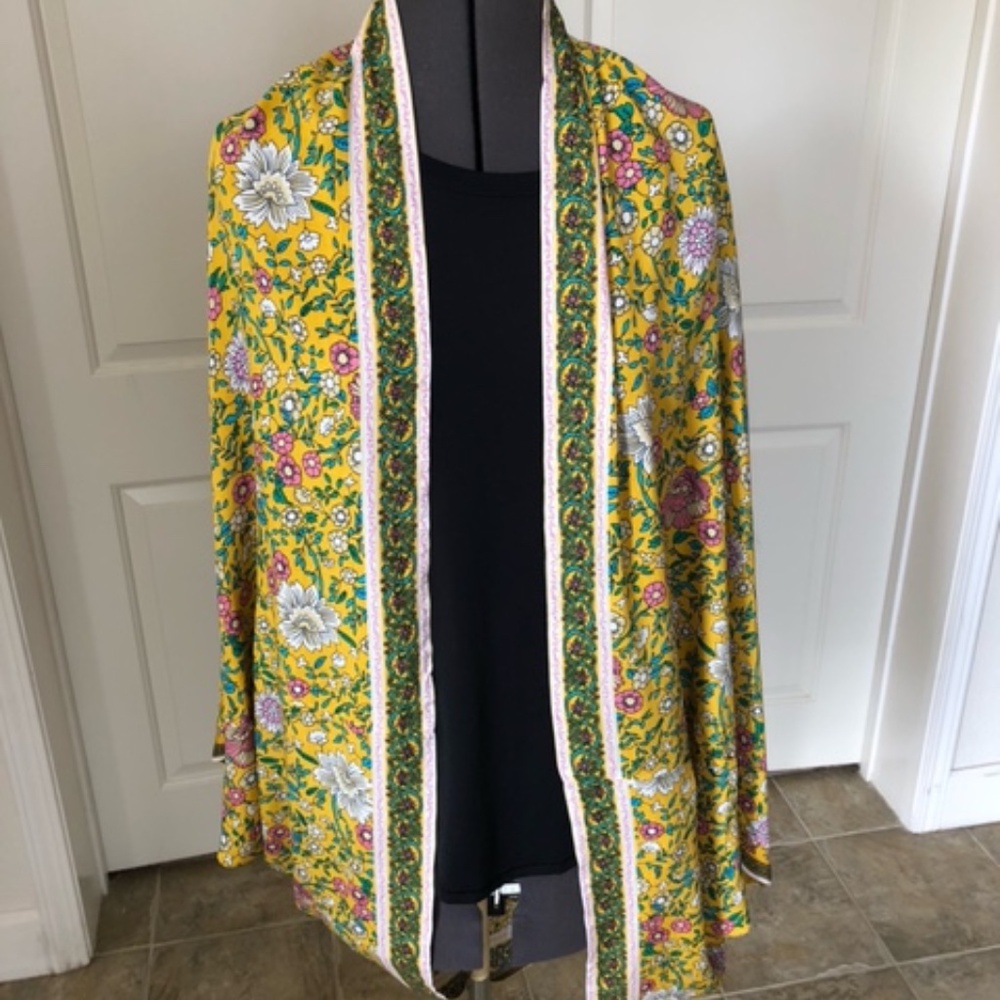 NEW Anthropologie Shrug